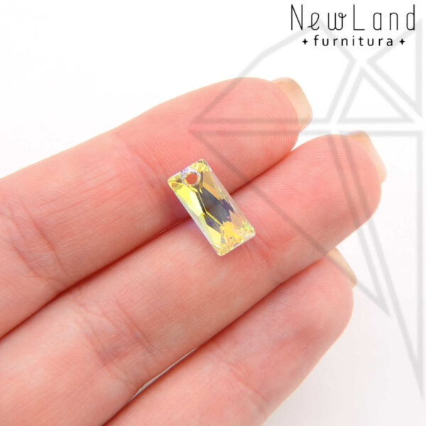 Подвески кристаллы Сваровски 13,5х6 мм (Crystal АВ)